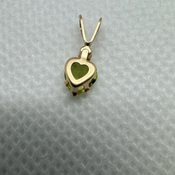 10K Yellow Gold Heart Shape Peridot And Cubic Zirconia Accent Pendant Estate - Picture 7 of 13